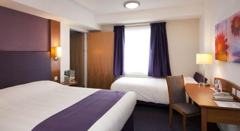Premier Inn Norwich City Centre - Duke Street Стая снимка