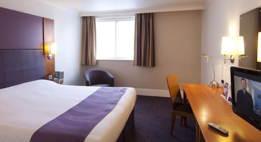 Premier Inn Norwich City Centre - Duke Street Стая снимка