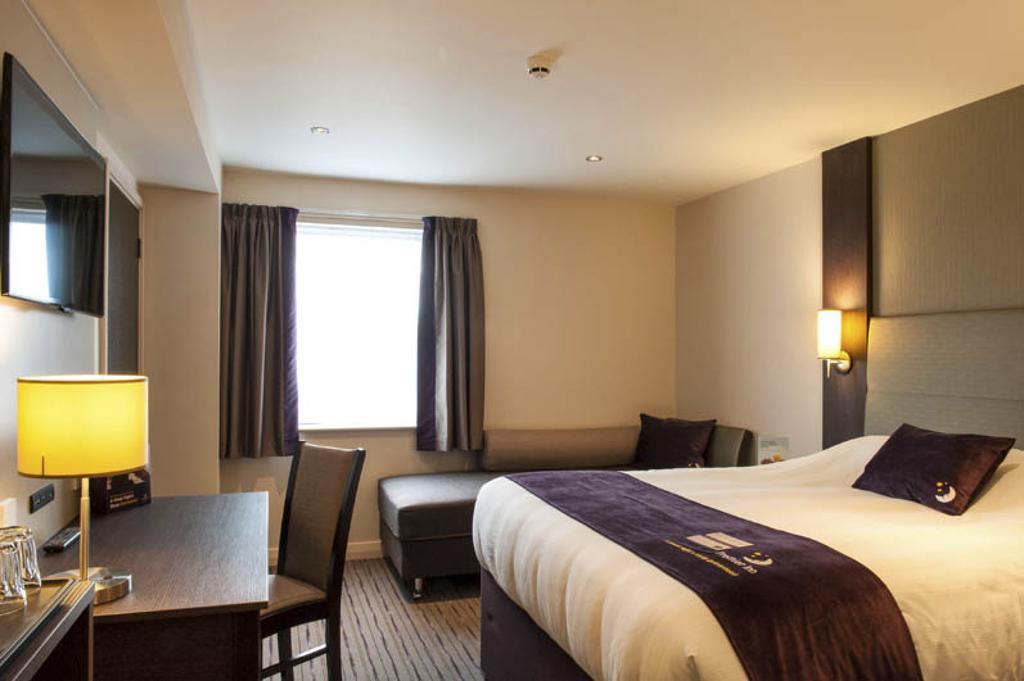 Premier Inn Norwich City Centre - Duke Street Екстериор снимка