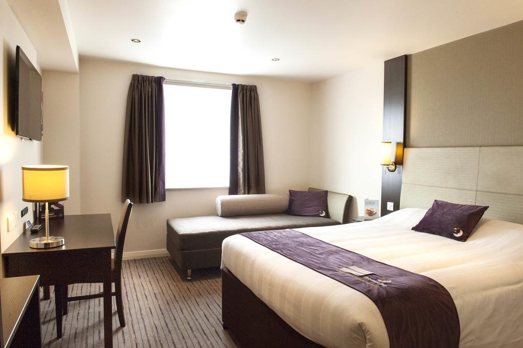 Premier Inn Norwich City Centre - Duke Street Екстериор снимка