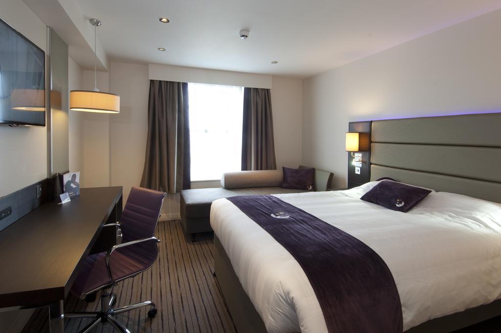 Premier Inn Norwich City Centre - Duke Street Екстериор снимка