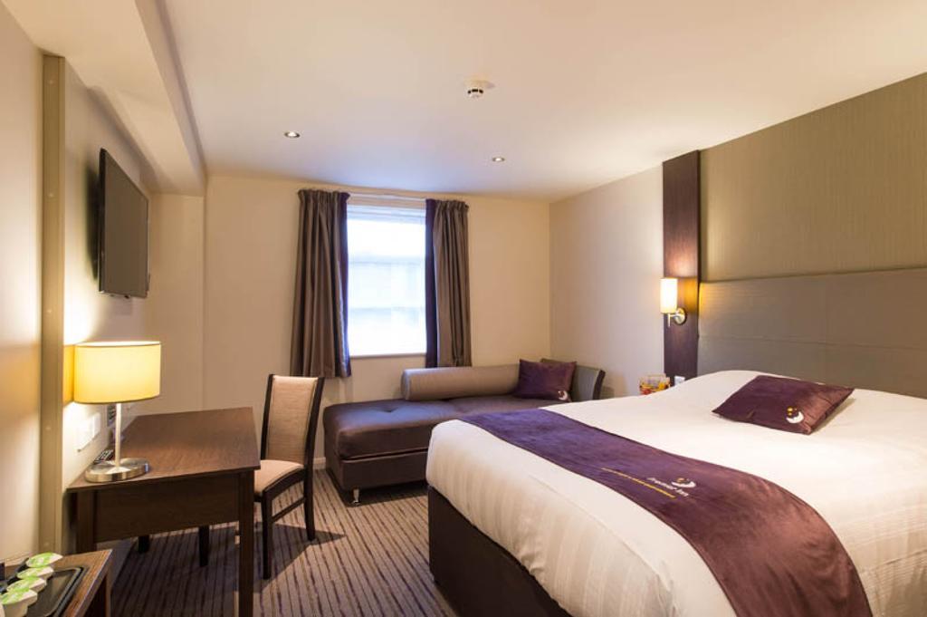 Premier Inn Norwich City Centre - Duke Street Екстериор снимка